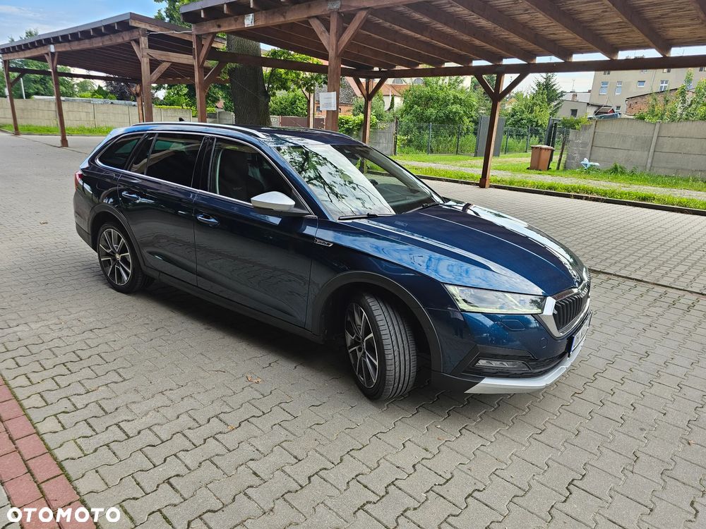 Skoda Octavia 2.0 TDI 4x4 Scout DSG - 32