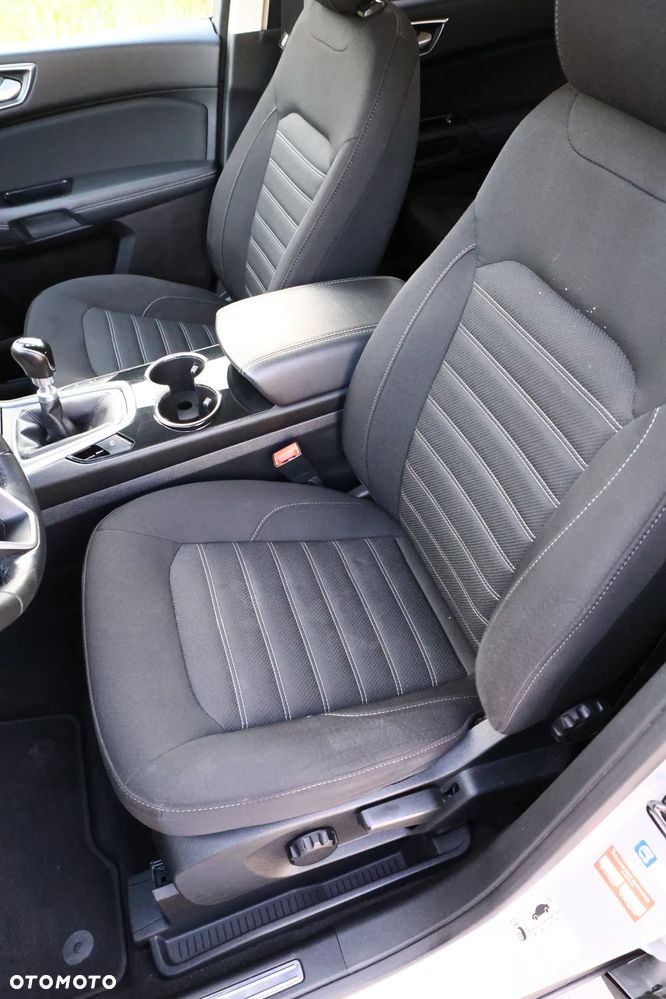 Ford Galaxy 1.5 EcoBoost Titanium - 32