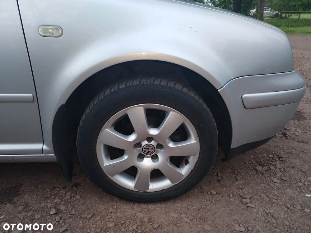 Volkswagen Golf - 8