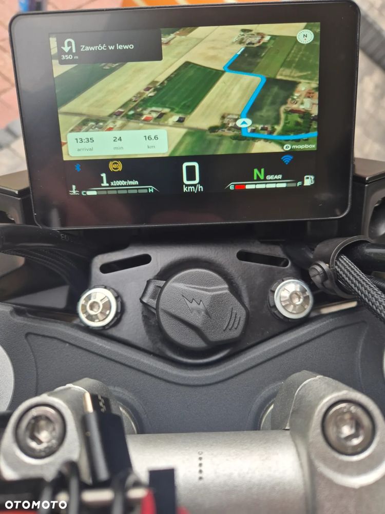 QJMOTOR SRK 125S - 4