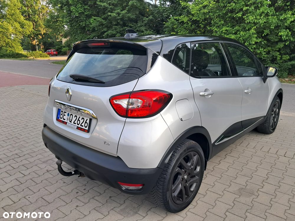 Renault Captur ENERGY TCe 120 EDC Initiale Paris - 11