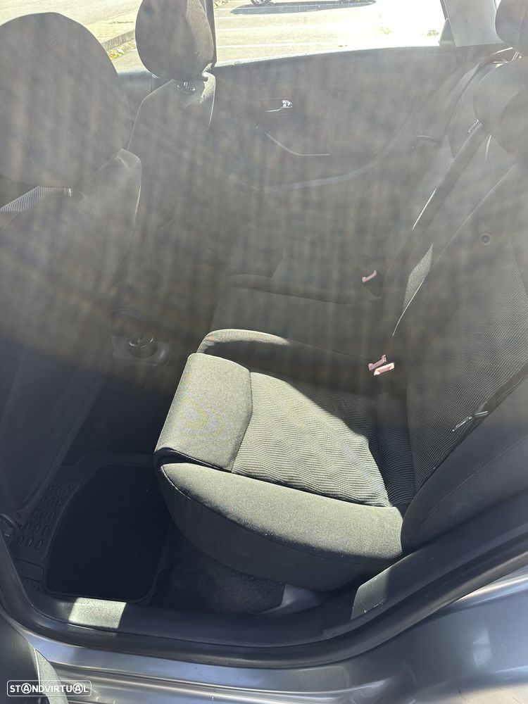 SEAT Ibiza 1.4 TDI Reference - 11