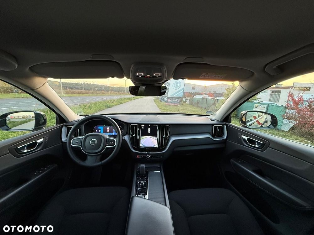 Volvo XC 60 B4 D Geartronic Momentum Pro - 8