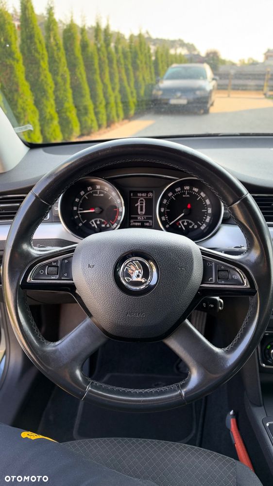 Skoda Superb 1.6 TDI GreenLine - 18