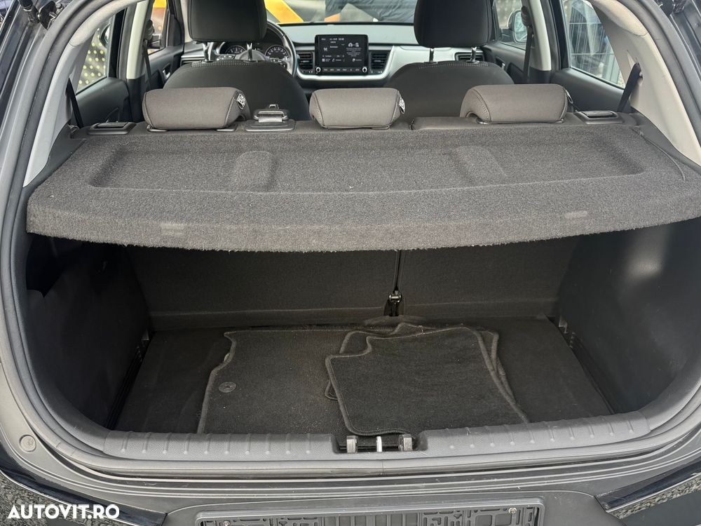 Kia Stonic 1.0 T-GDI HP Urban - 16