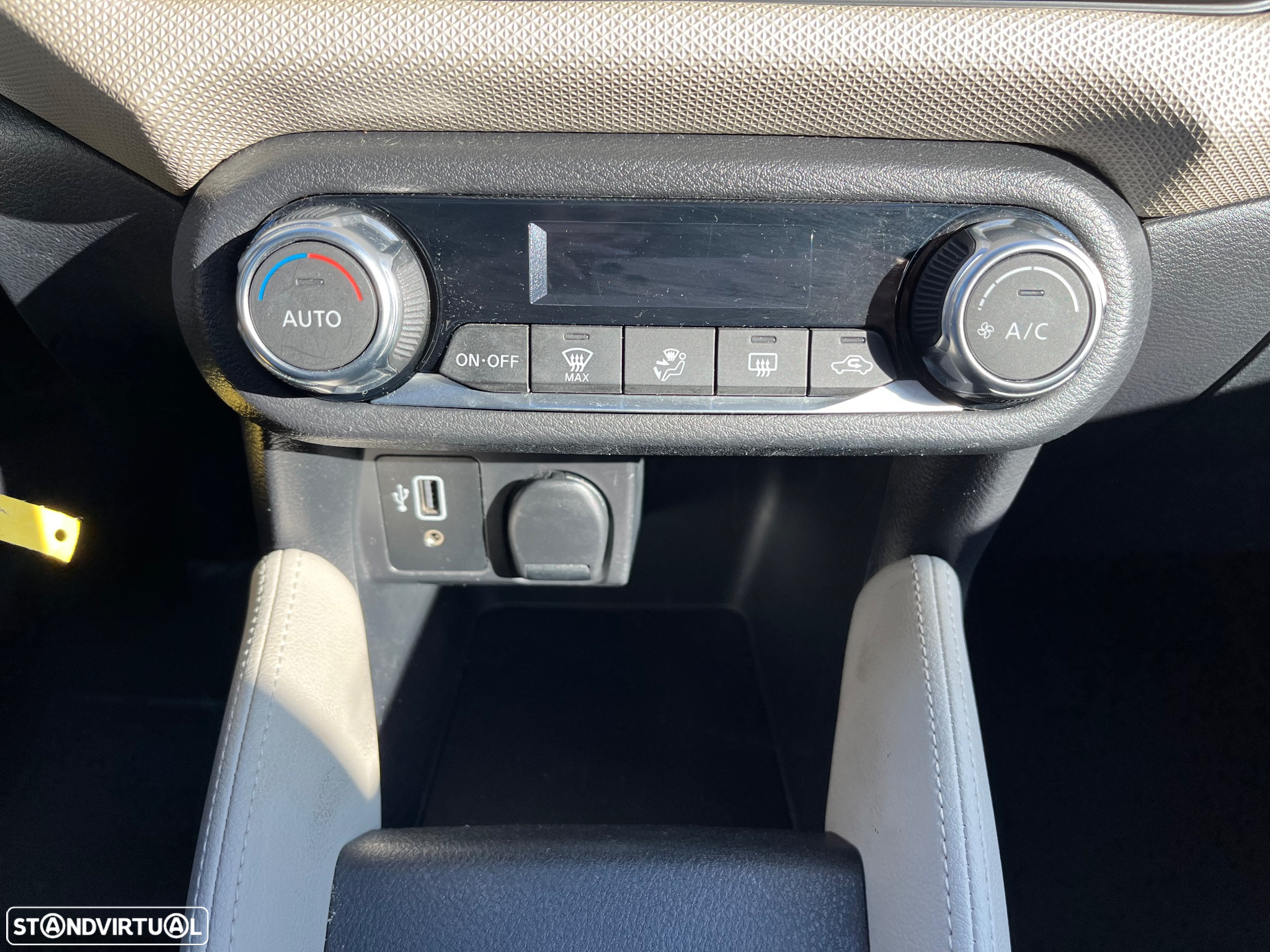 Nissan Micra 1.5 dCi N-Connecta Urban S/S - 31