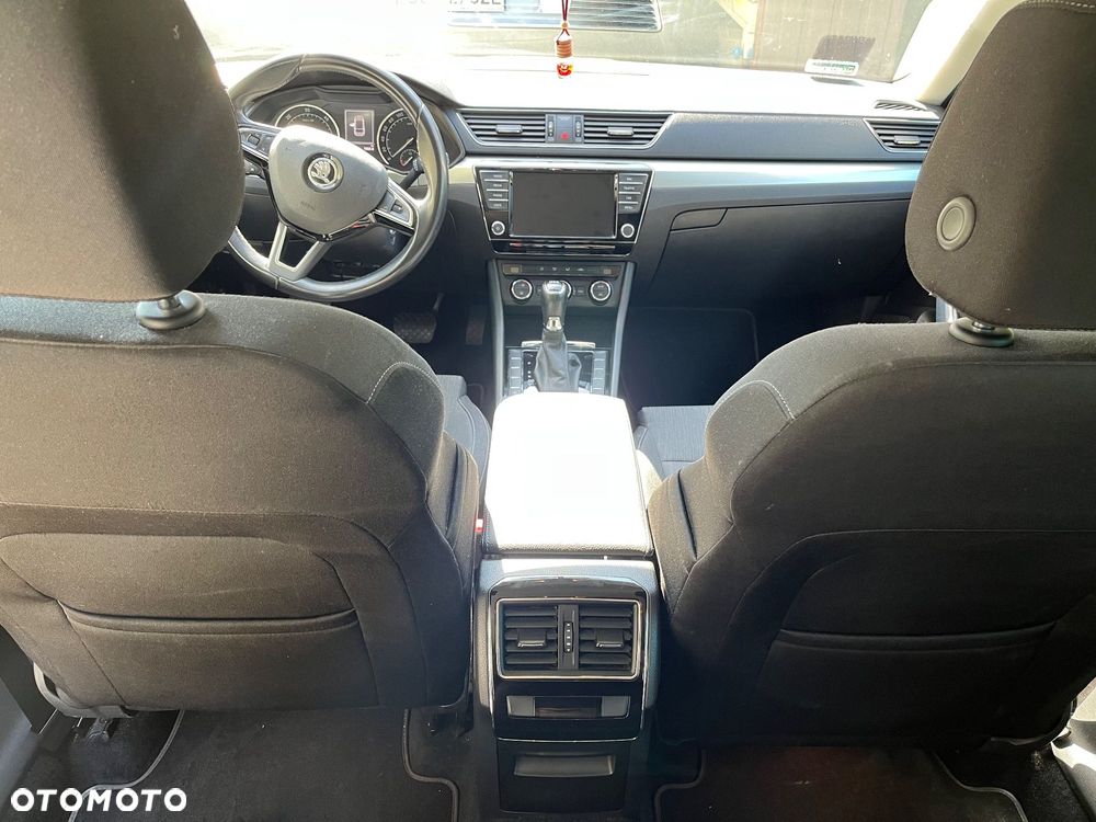 Skoda Superb 1.6 TDI Ambition DSG - 10