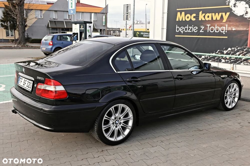 BMW Seria 3 320i - 17