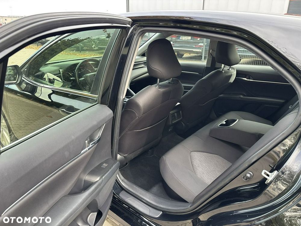 Toyota Camry 2.5 Hybrid Comfort CVT - 20