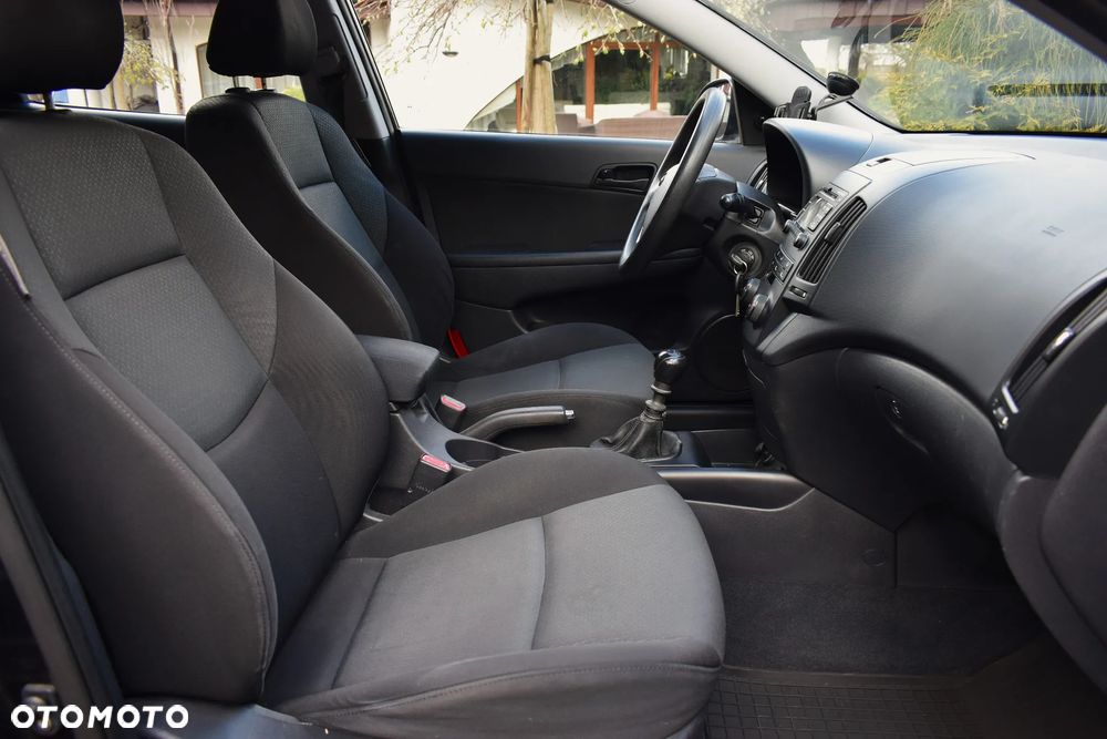 Hyundai i30 1.4 Comfort - 8