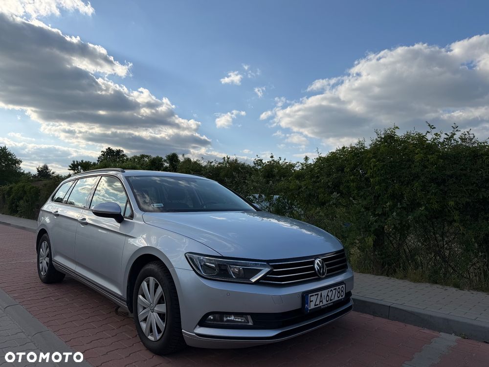 Volkswagen Passat 2.0 TDI SCR Trendline - 6