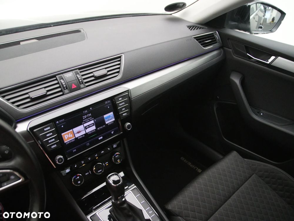 Skoda Superb 2.0 TDI Style DSG - 21