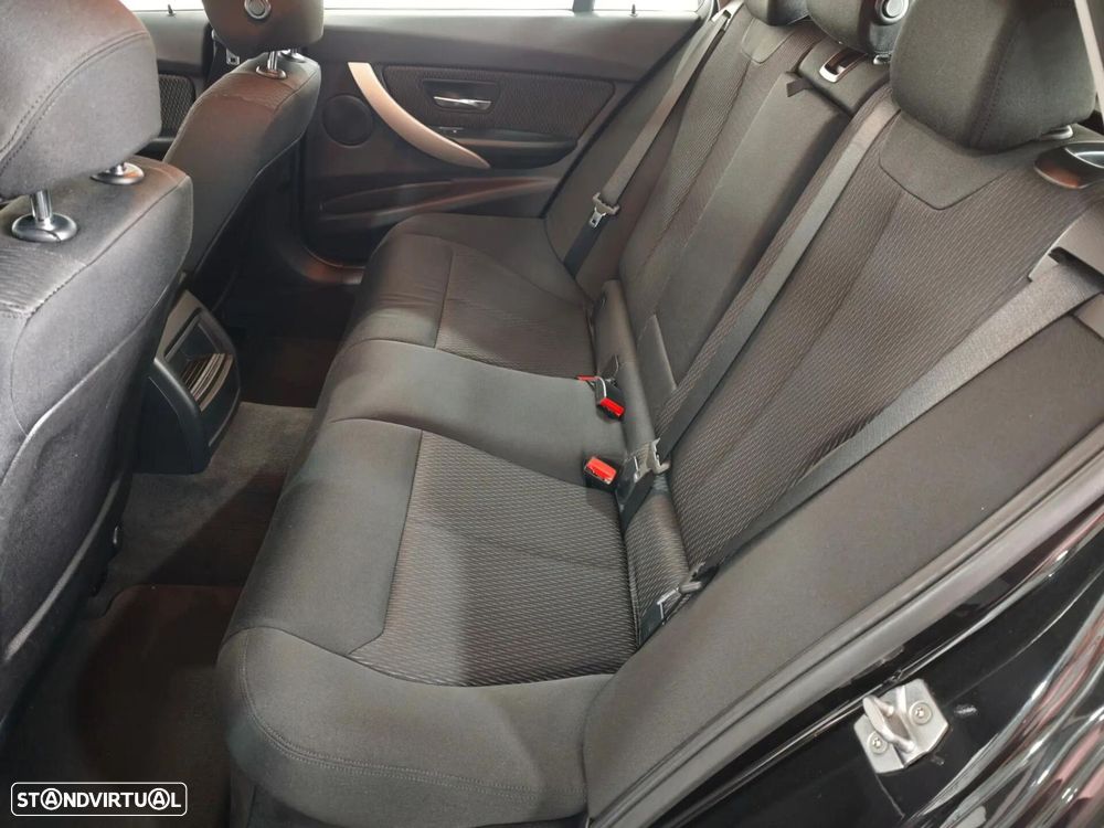 BMW 316 d - 18