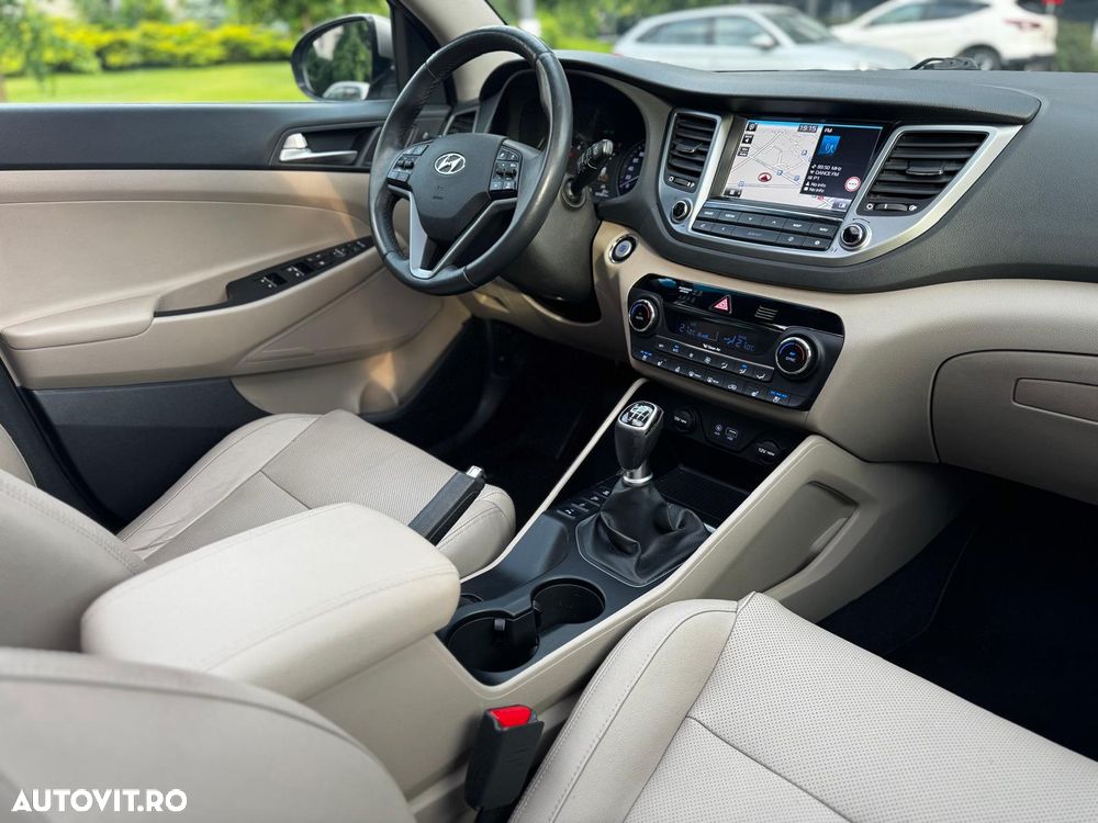 Hyundai Tucson - 24