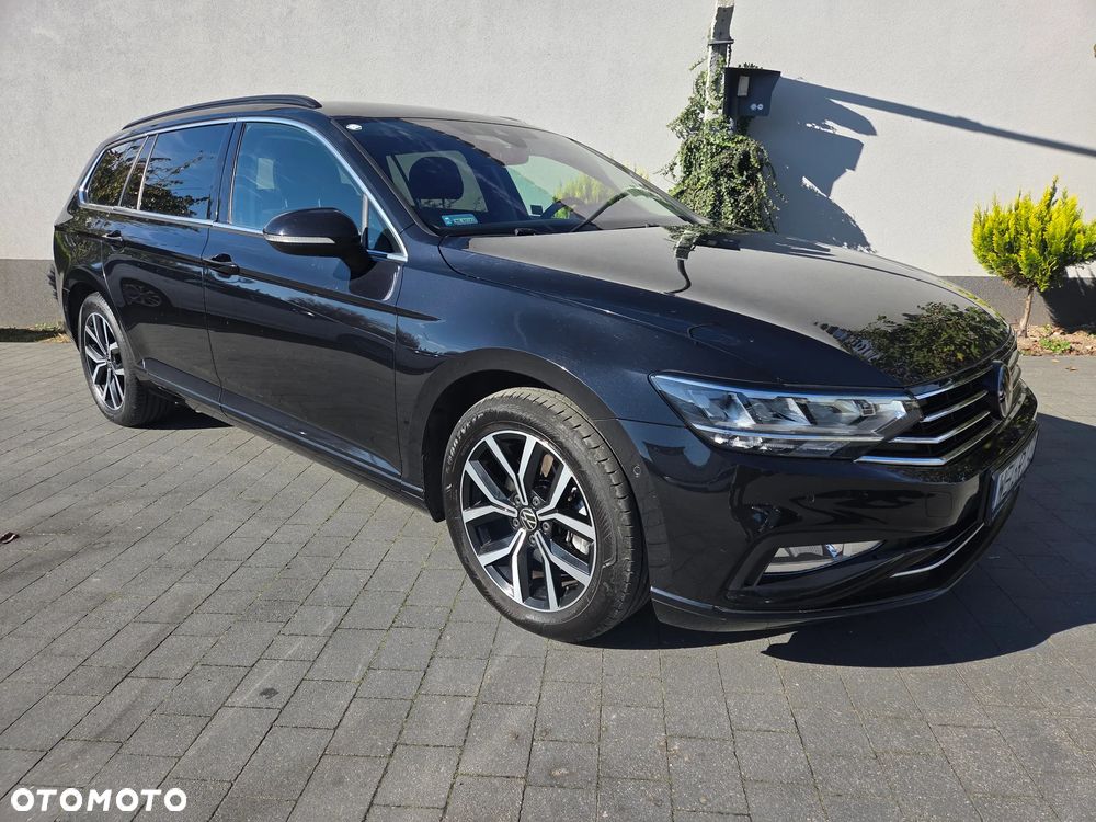 Volkswagen Passat - 20