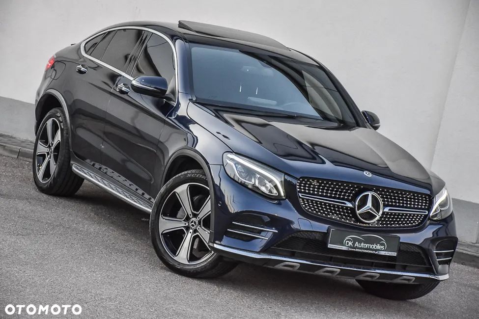 Mercedes-Benz GLC 300 4Matic 9G-TRONIC AMG Line - 2
