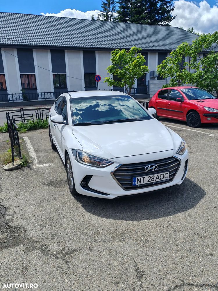 Hyundai Elantra 1.6 MPi Highway - 16