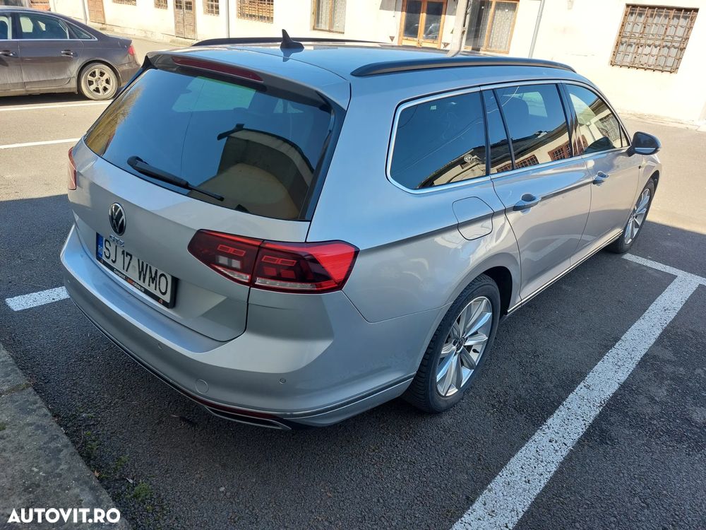 Volkswagen Passat - 4