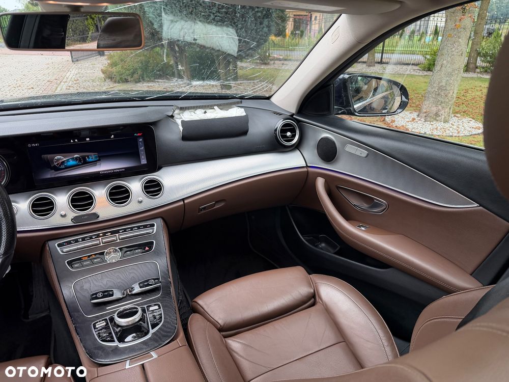 Mercedes-Benz Klasa E 200 d 9G-TRONIC Exclusive - 18