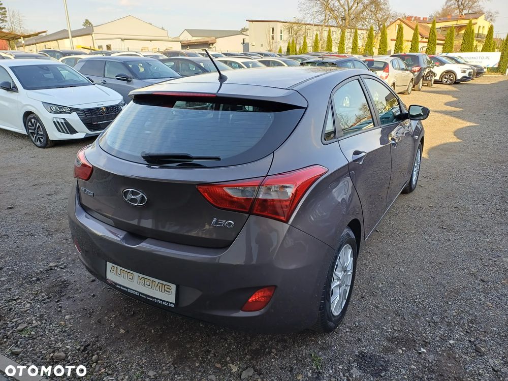 Hyundai i30 1.4 Classic + - 7