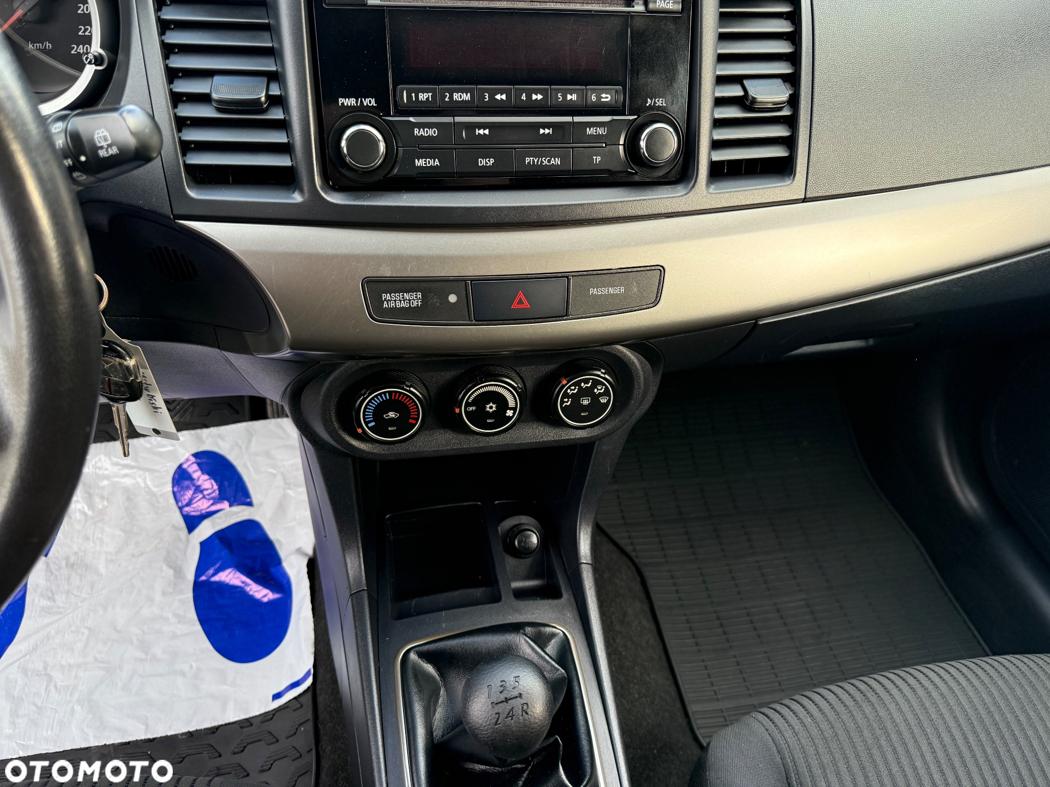 Mitsubishi Lancer 1.6 - 13