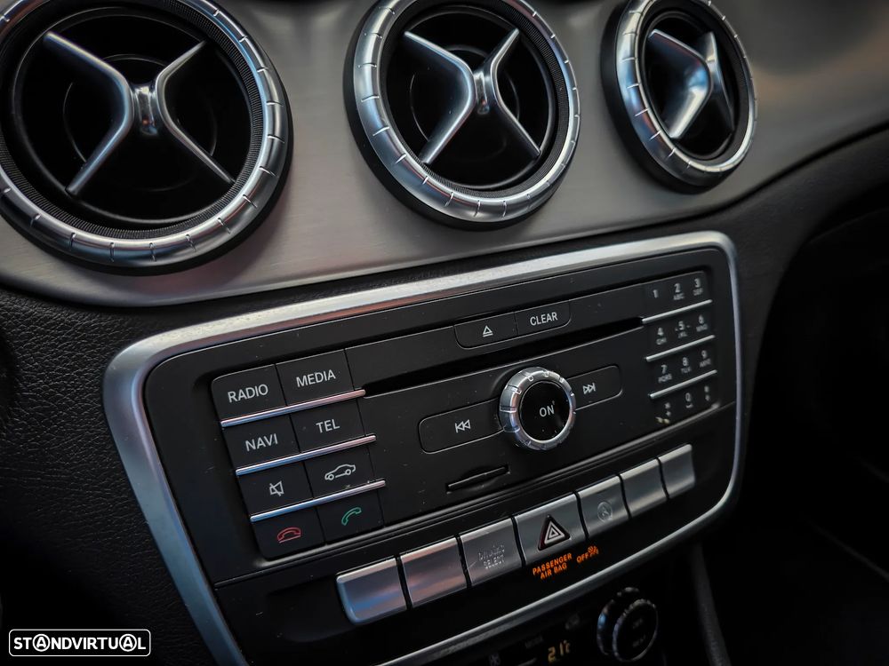 Mercedes-Benz CLA 200 d 7G-DCT AMG Line - 36