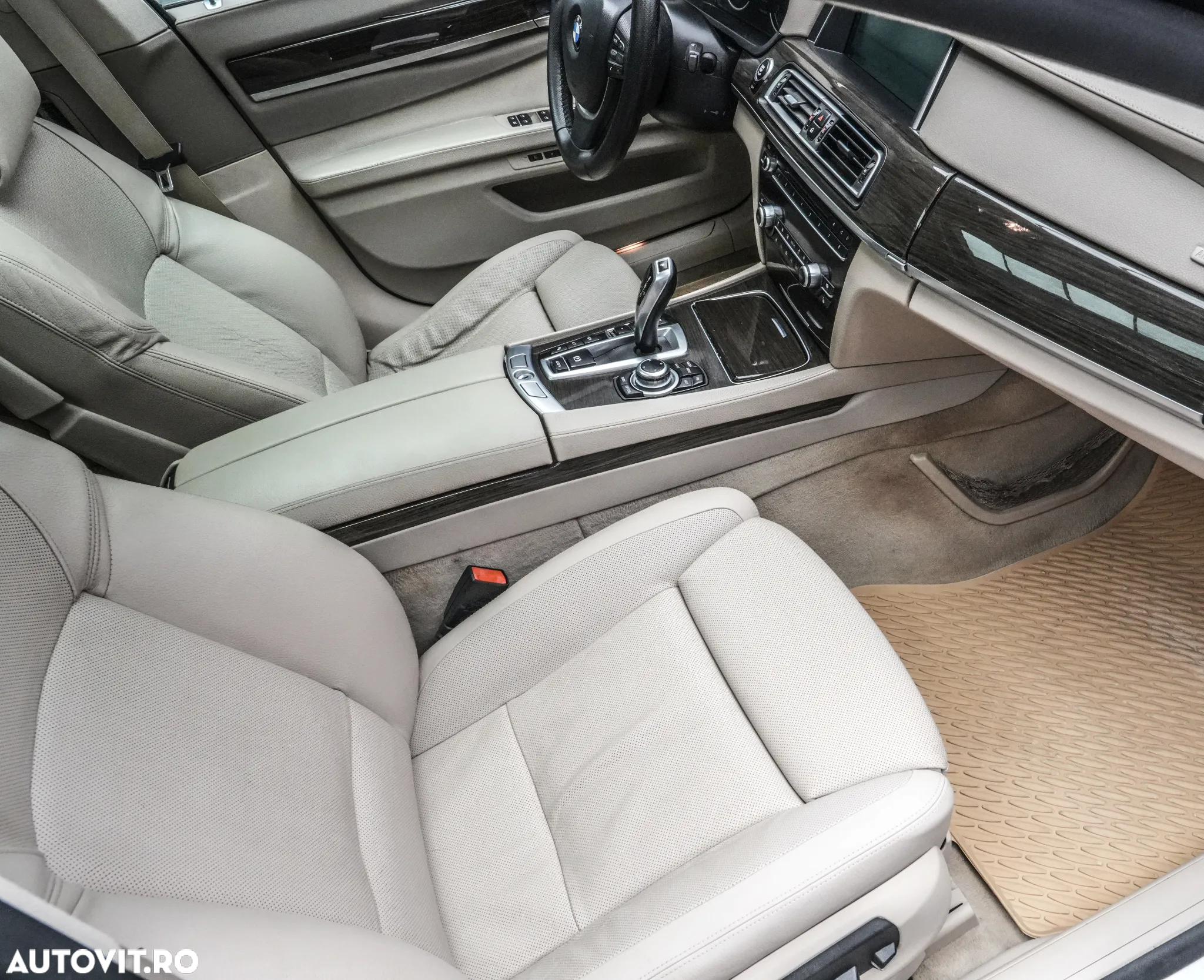BMW Seria 7 730d xDrive - 13