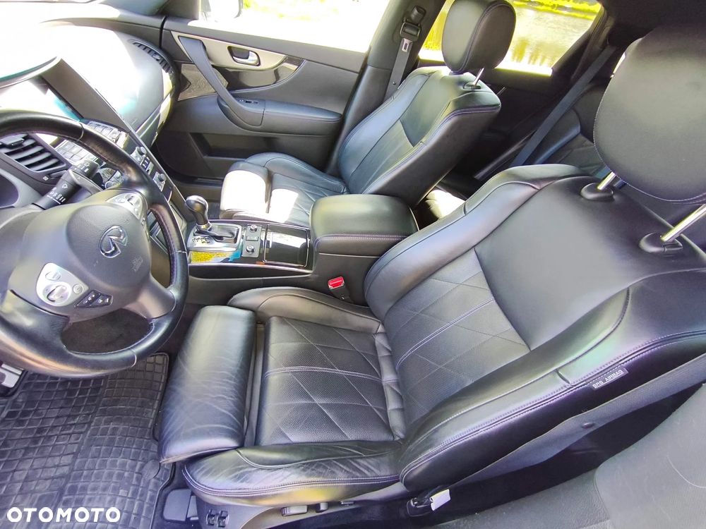 Infiniti QX70 3.0d S Design - 8