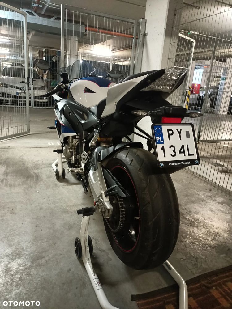 BMW S - 4
