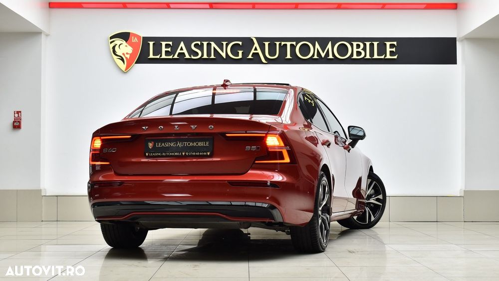 Volvo S60 B5 B AWD Ultimate Dark - 4
