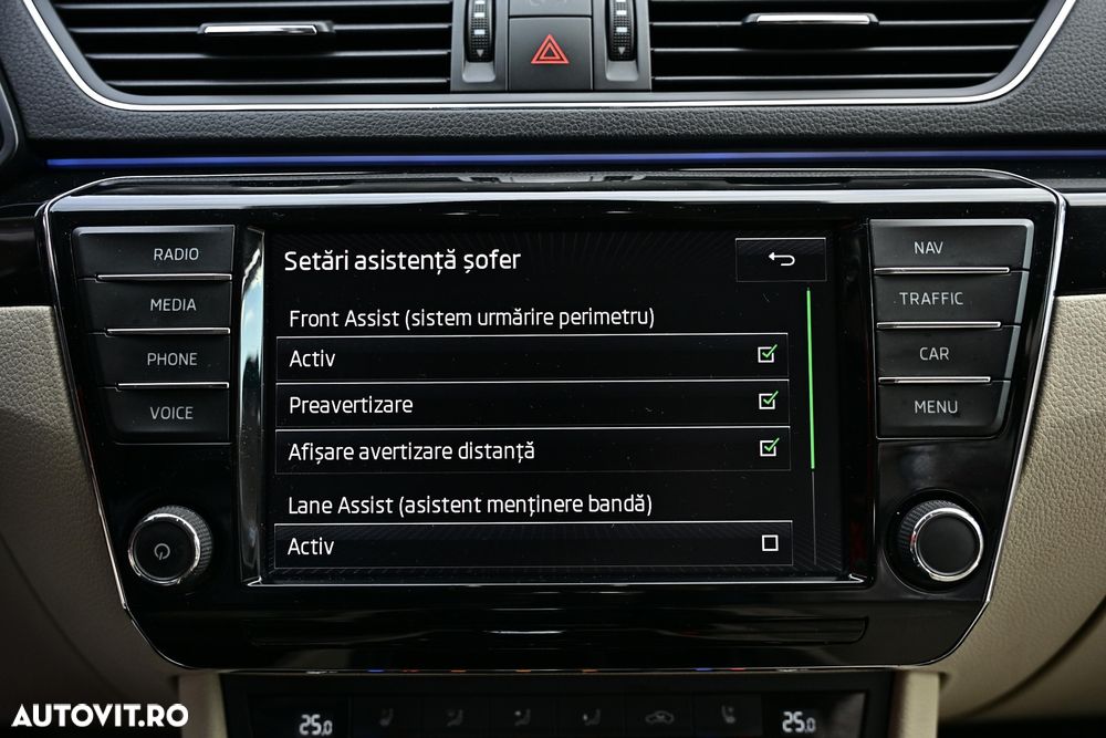 Skoda Superb 2.0 TDI DSG L&K - 30