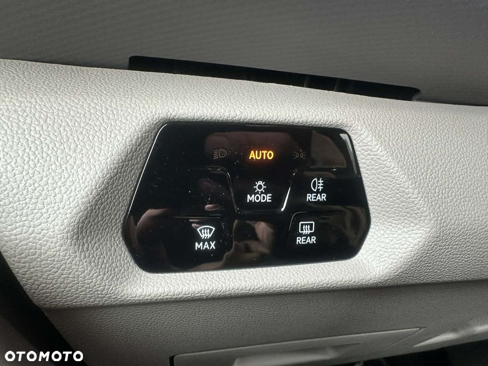 Volkswagen Multivan 2.0 TSI L2 Life DSG - 18