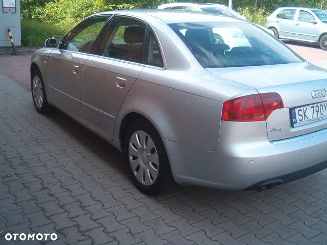Audi A4 Avant - 11