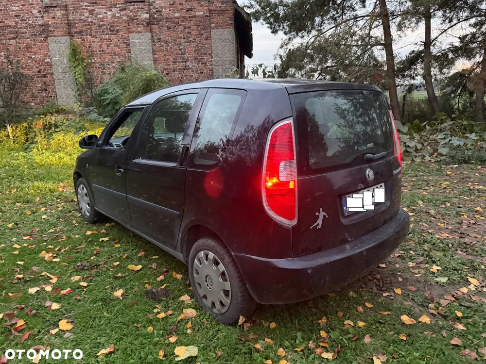 Skoda Roomster 2010 photo 3