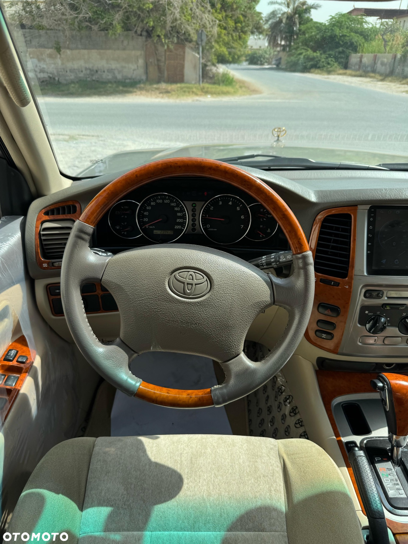 Toyota Land Cruiser - 31