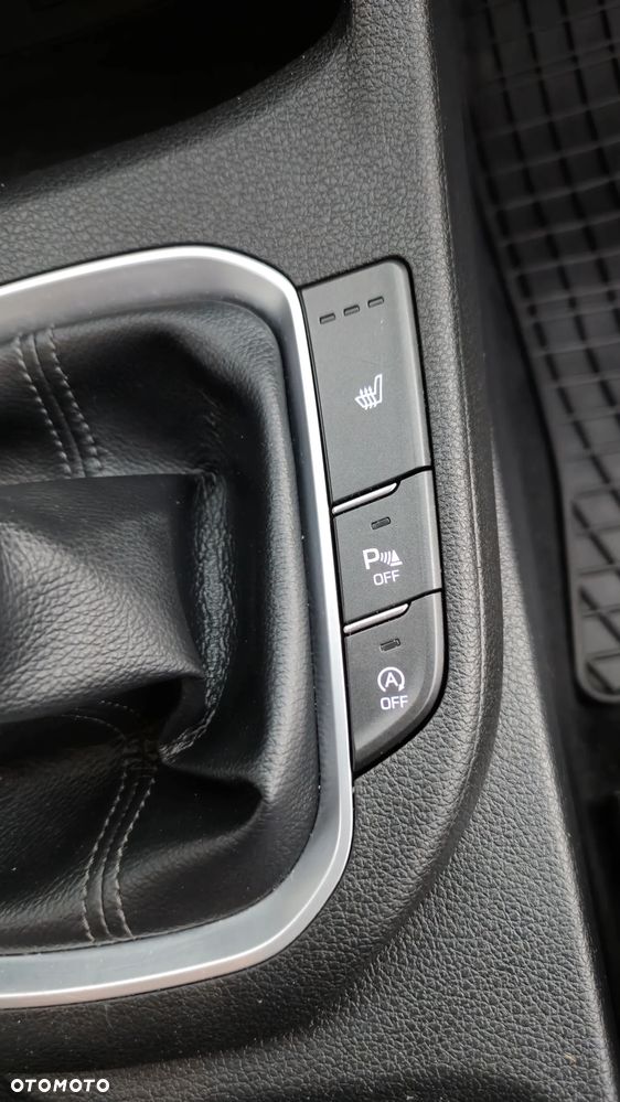 Hyundai i30 1.4 T-GDI Intro Edition - 34
