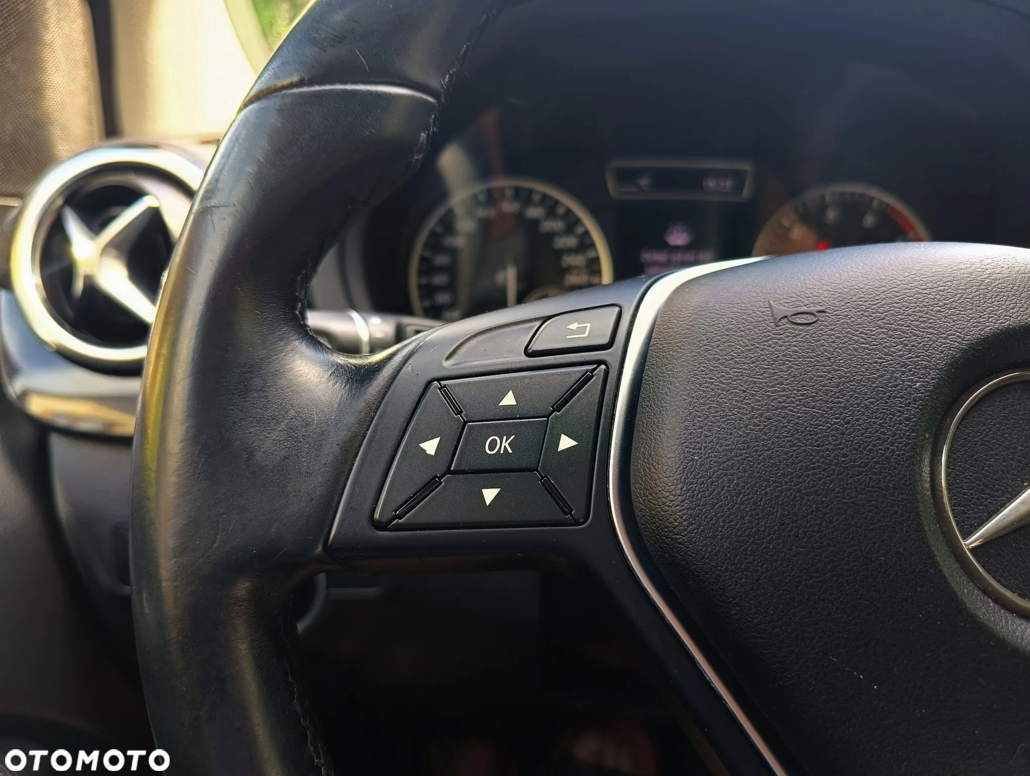 Mercedes-Benz Klasa B 180 (BlueEFFICIENCY) - 13