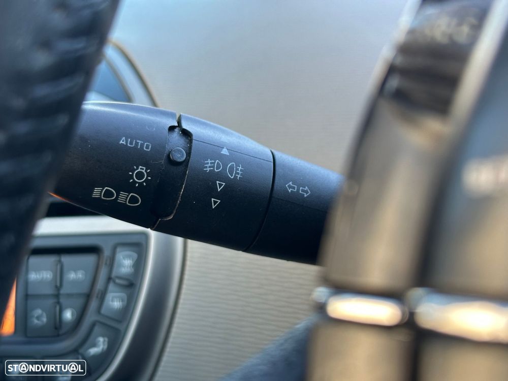 Citroën C4 Grand Picasso 1.6 HDi Business - 24