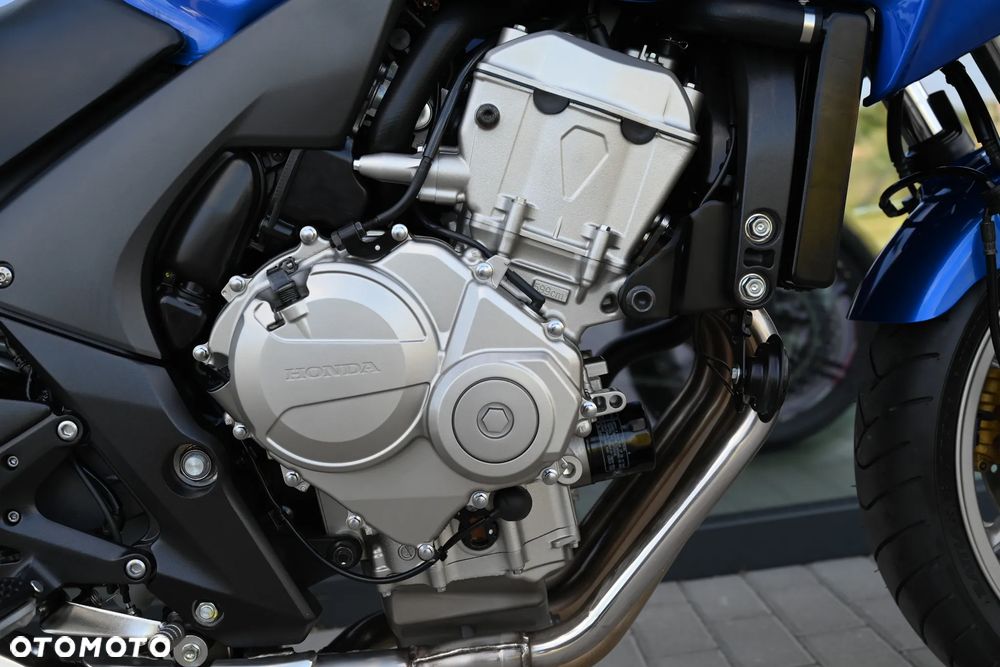 Honda CBF - 8