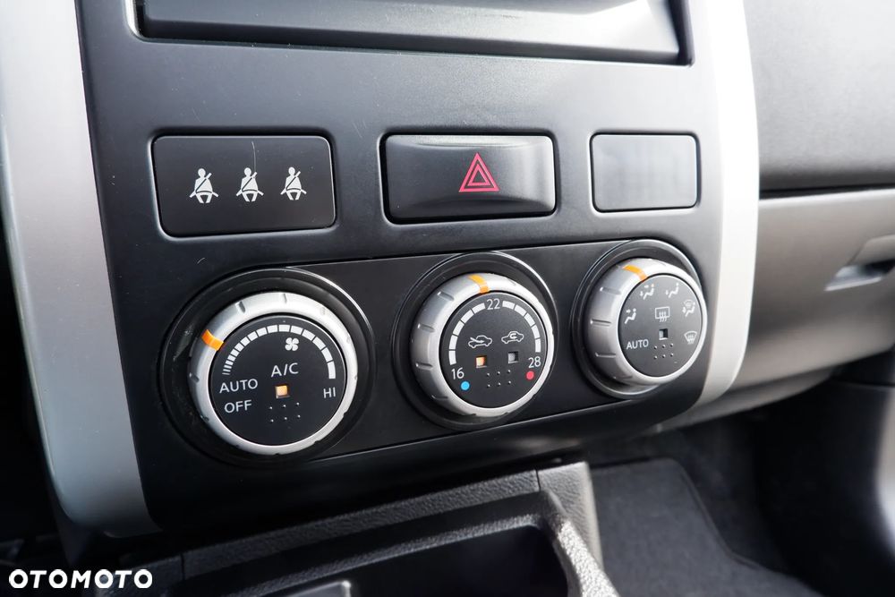 Nissan X-Trail 2.0 dCi 4x4 DPF Automatik SE - 21