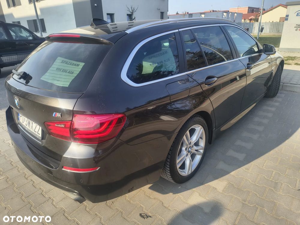 BMW Seria 5 520d M Sport - 11