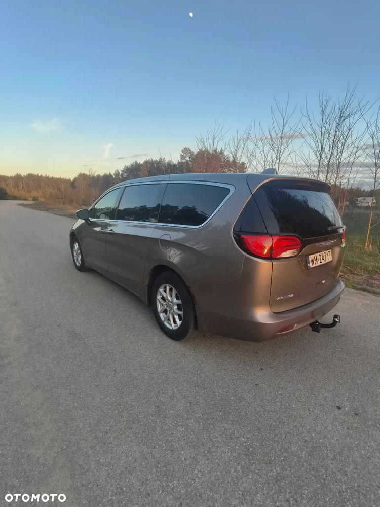 Chrysler Pacifica - 6