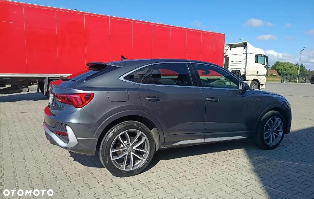 Audi Q3 Sportback - 5