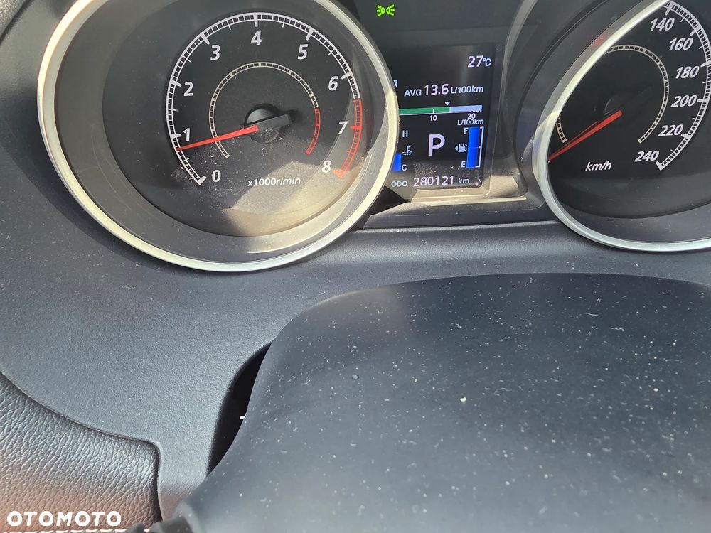 Mitsubishi Outlander - 17