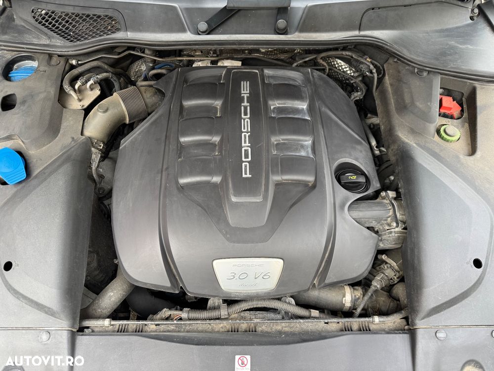 Porsche Cayenne Diesel Platinum Edition - 25