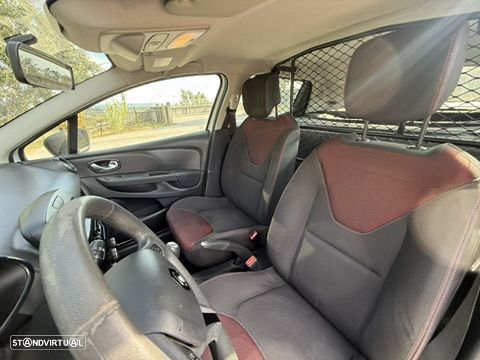 Renault Clio - 7