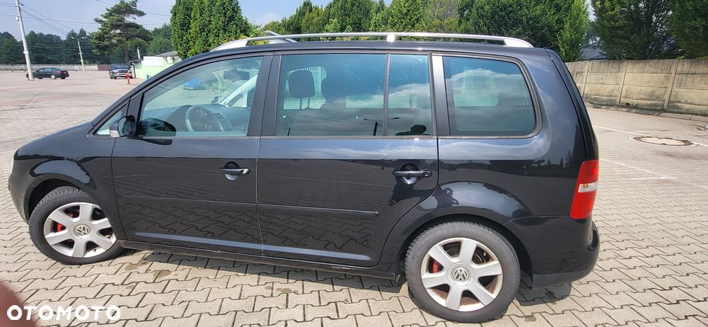 Volkswagen Touran - 2