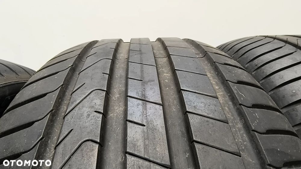 Pirelli Scorpion 255 45 19 100V - 3