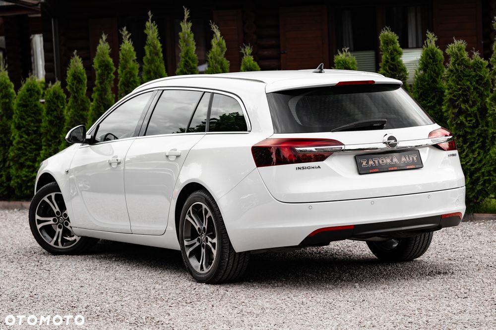 Opel Insignia 1.6 T Cosmo S&S - 10
