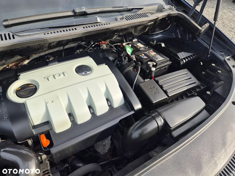 Volkswagen Touran 1.9 TDI Highline - 14
